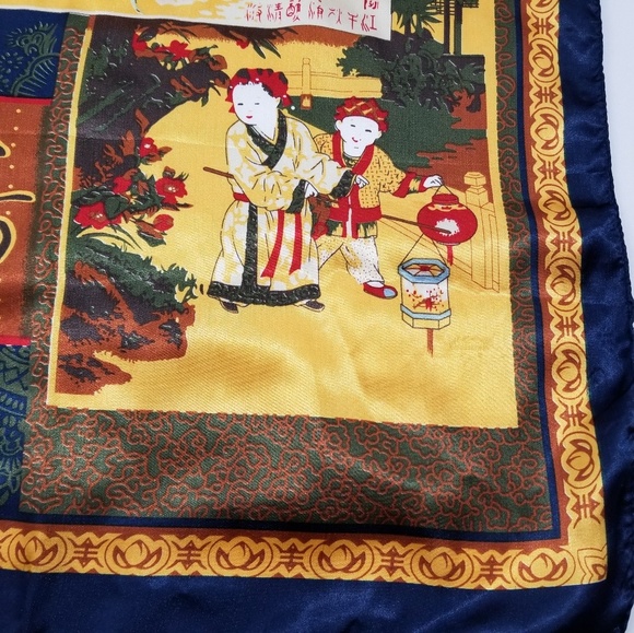 Asian themed scarf - Picture 3 of 8